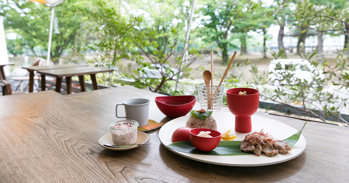 ディズニー　パズル　ミュージアム　サンセット　カフェテラス 1日6組限定】神戸迎賓館テラス席で楽しむ♡ 14種の贅沢